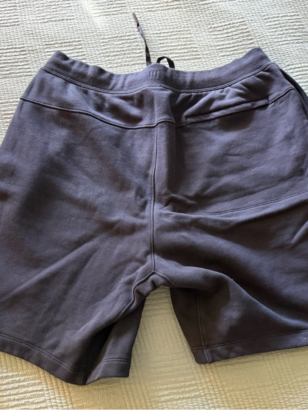 lululemon athletica Men’s Navy Terry Sweatshorts large - Picture 2 of 3
